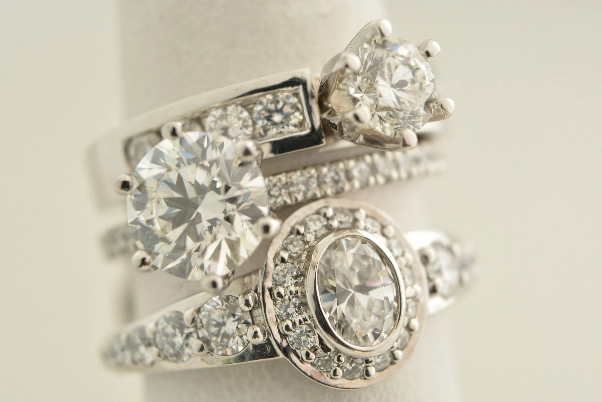Best Shopify Jewelry Stores in UK: A Look at the Top Shopify Outlets in 2026