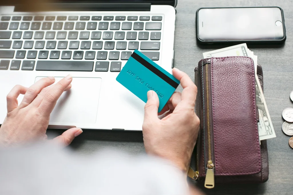 Customer paying online by card — Klaviyo email marketing for Shopify