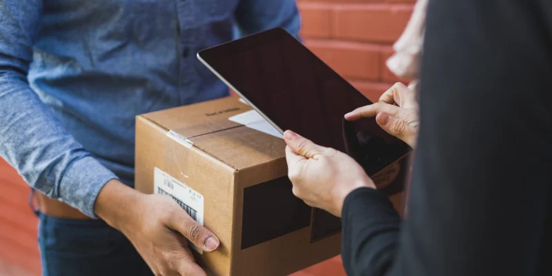 Customer receiving an international Shopify Markets delivery